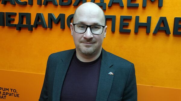 Шимов: Западу выгодно затянуть украинский конфликт, чтобы измотать РФ - Sputnik Беларусь