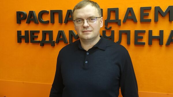 Экономист : из Польши на Украину под видом гуманитарки везут контрабанду - Sputnik Беларусь