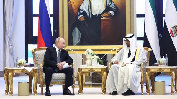 Президент РФ Владимир Путин и президент Объединенных Арабских Эмиратов (ОАЭ) шейх Мухаммед бен Заид Аль Нахайян  - Sputnik Беларусь
