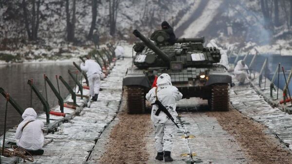 Минобороны Беларуси проводит проверку танкового батальона  - Sputnik Беларусь