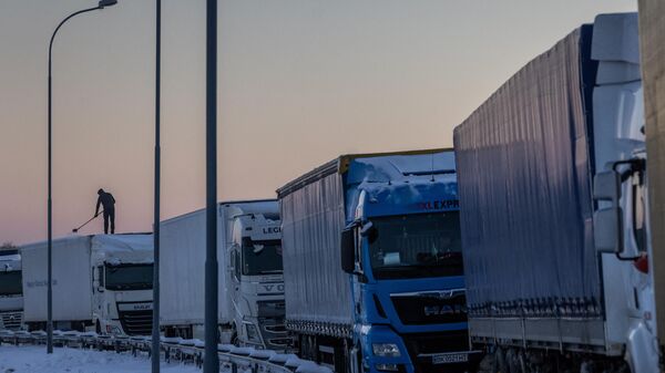 Очередь грузовиков на польско-украинской границе - Sputnik Беларусь