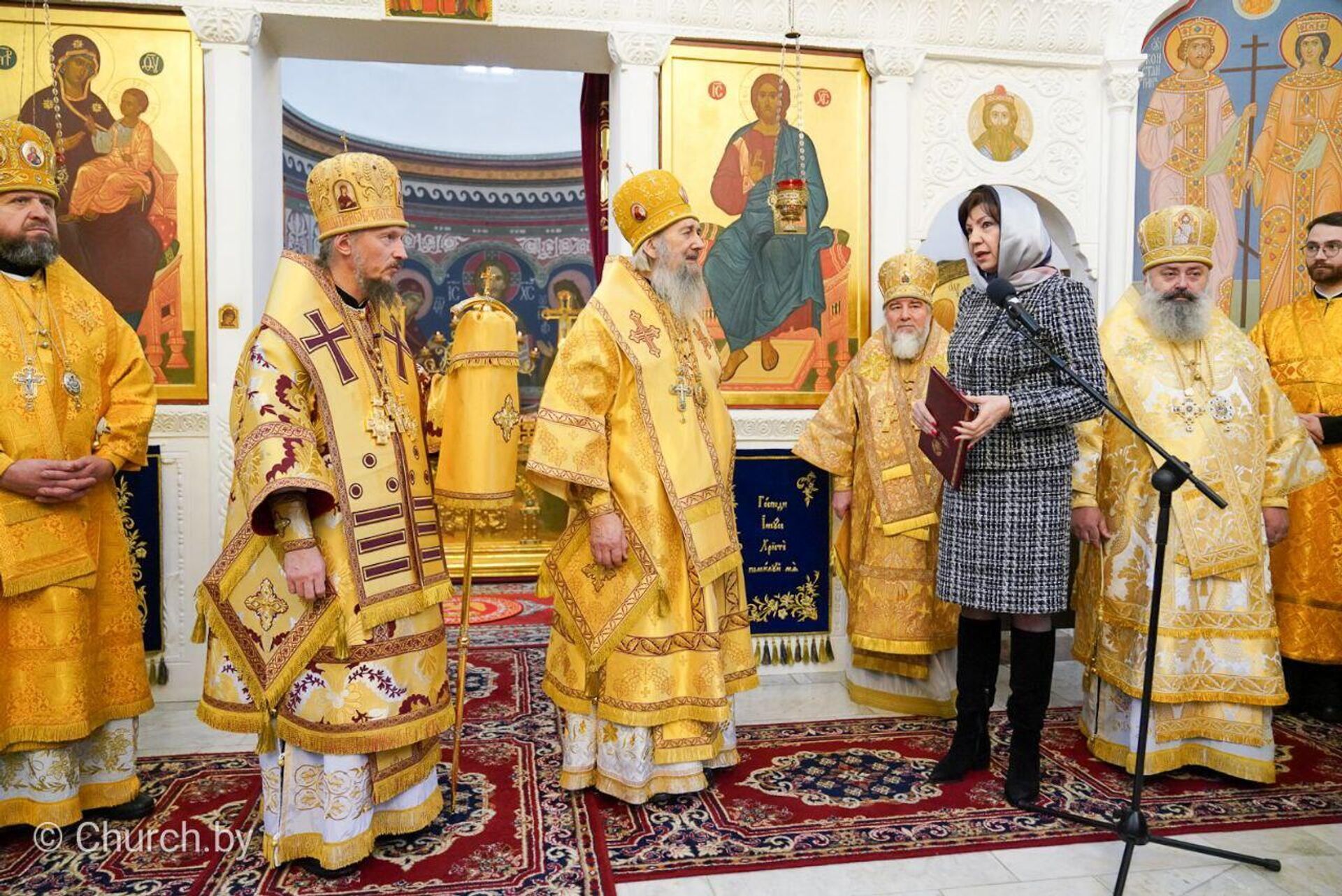Председатель Совета Республики поздравила архиепископа Феодосия с 80-летием - Sputnik Беларусь, 1920, 24.12.2023