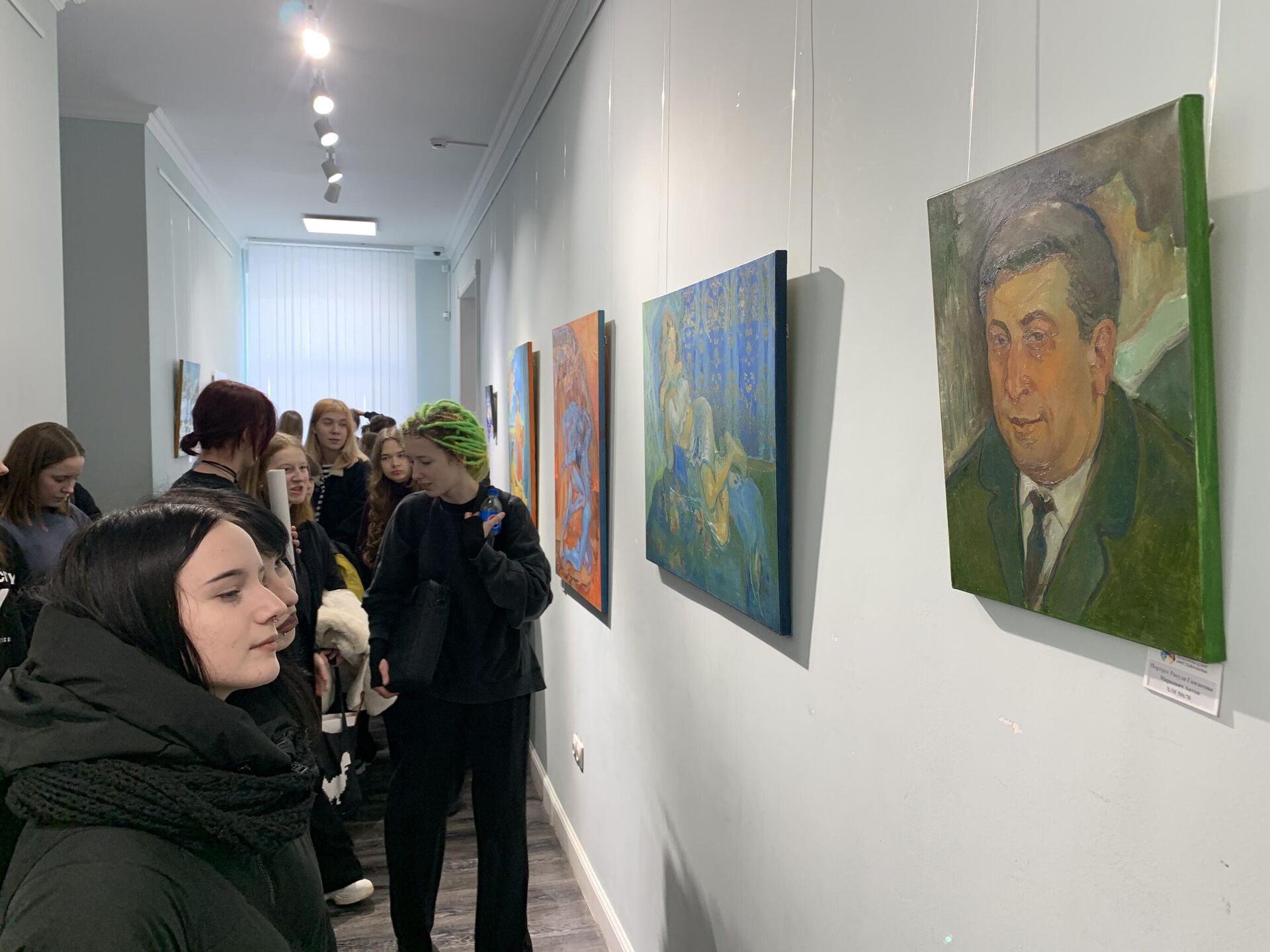Молодые брестские художники привезли свои картины в Гродно - Sputnik Беларусь, 1920, 17.01.2024