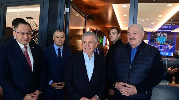 Президент Беларуси Александр Лукашенко посетил ледовый дворец Хумо Арена в Ташкенте - Sputnik Беларусь