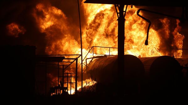 Пожар на нефтебазе, архивное фото - Sputnik Беларусь