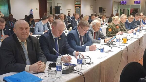 Военные Беларуси и Зимбабве обсудили направления сотрудничества - Sputnik Беларусь