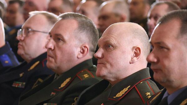 Иван Тертель (второй справа) на совещании с руководящим составом государственных органов системы обеспечения национальной безопасности  - Sputnik Беларусь