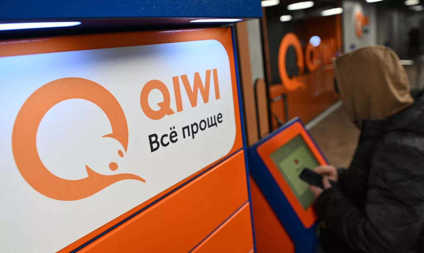 Платежные терминалы QIWI продолжают работать в Беларуси