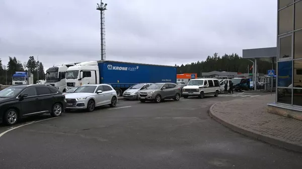 Более 4,5 тысяч авто стоит на границе Беларуси с ЕС
