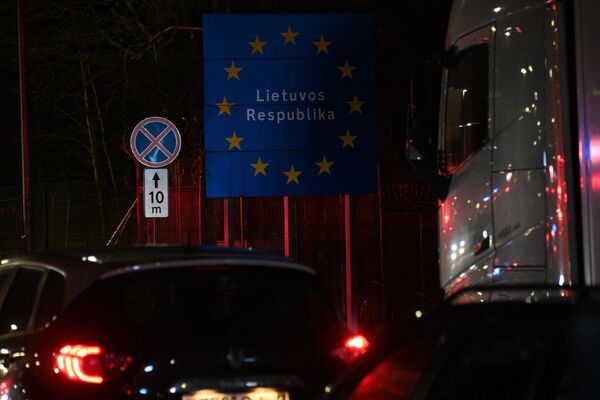 Последняя ночь в Котловке на литовской границе (фото) - Sputnik Беларусь