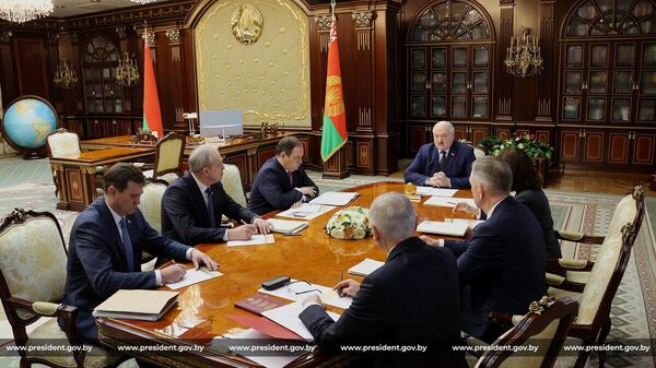 Лукашенко о выборах в РФ: есть чему поучиться (видео) - Sputnik Беларусь
