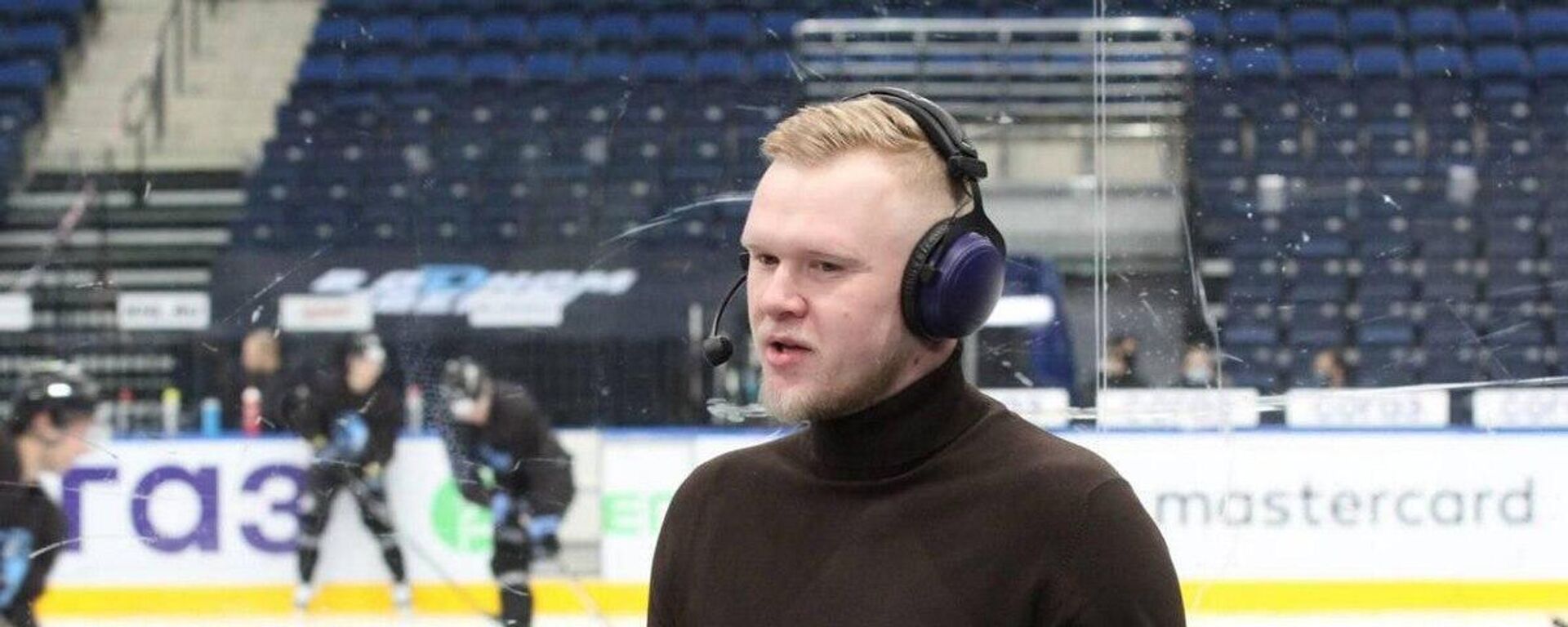 Комментатор телеканала КХЛ-ТВ Павел Сучков - Sputnik Беларусь, 1920, 31.03.2026