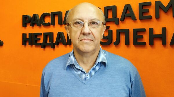 Фурсов: общество, достигшее благосостояния, быстро оказывается в кризисе - Sputnik Беларусь