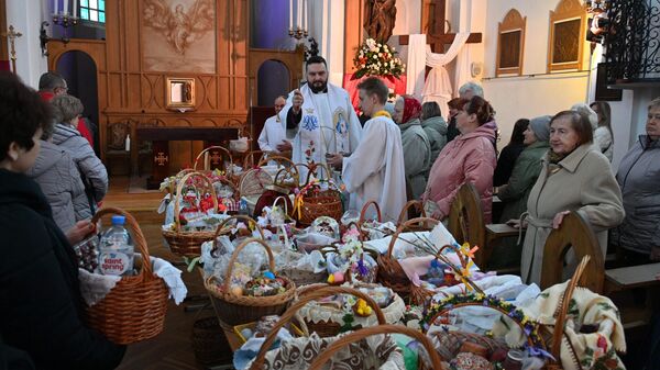Митрополит Станевский: куличи и яйца будем освящать каждые полчаса