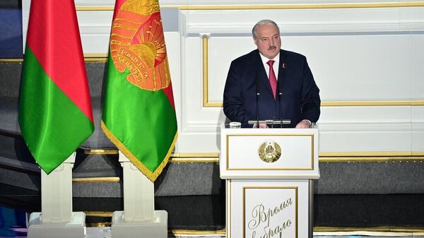 Президент Беларуси Александр Лукашенко на заседании ВНС - Sputnik Беларусь