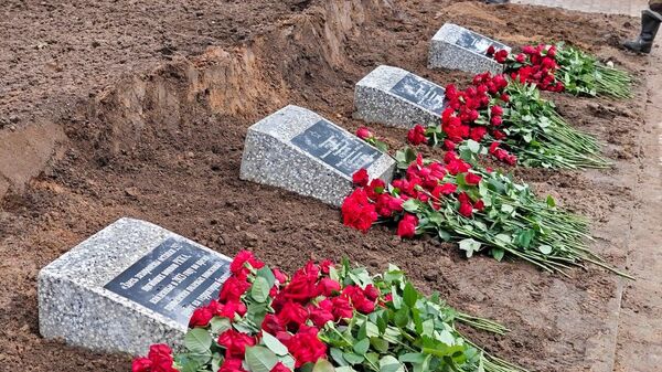 Останки советских военнопленных захоронили в Минске – видео - Sputnik Беларусь