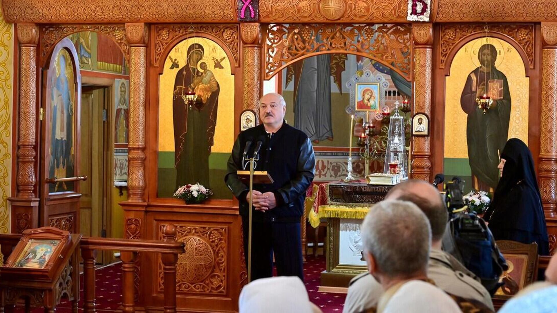 Пасхальный визит Александра Лукашенко в Оршу - Sputnik Беларусь, 1920, 05.05.2024