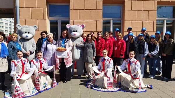 Очередная группа детей из Донбасса прибыла на оздоровление в Беларусь - Sputnik Беларусь