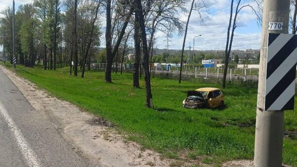 ДТП на МКАД: водитель потерял сознание за рулем и врезался в дерево - Sputnik Беларусь