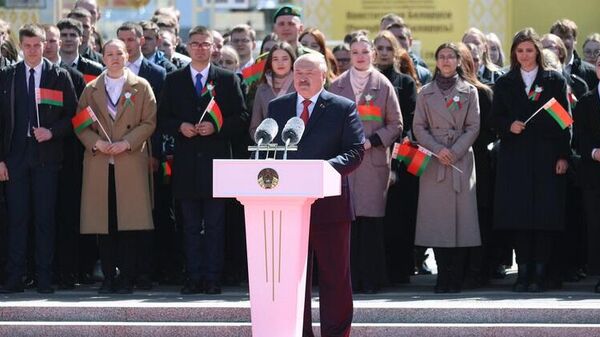 Президент Беларуси Александр Лукашенко на церемонии чествования государственных символов - Sputnik Беларусь
