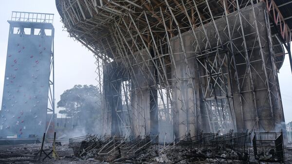 Сгоревшая стена для скалолазания в районе Маджента в Нумеа, Новая Каледония - Sputnik Беларусь