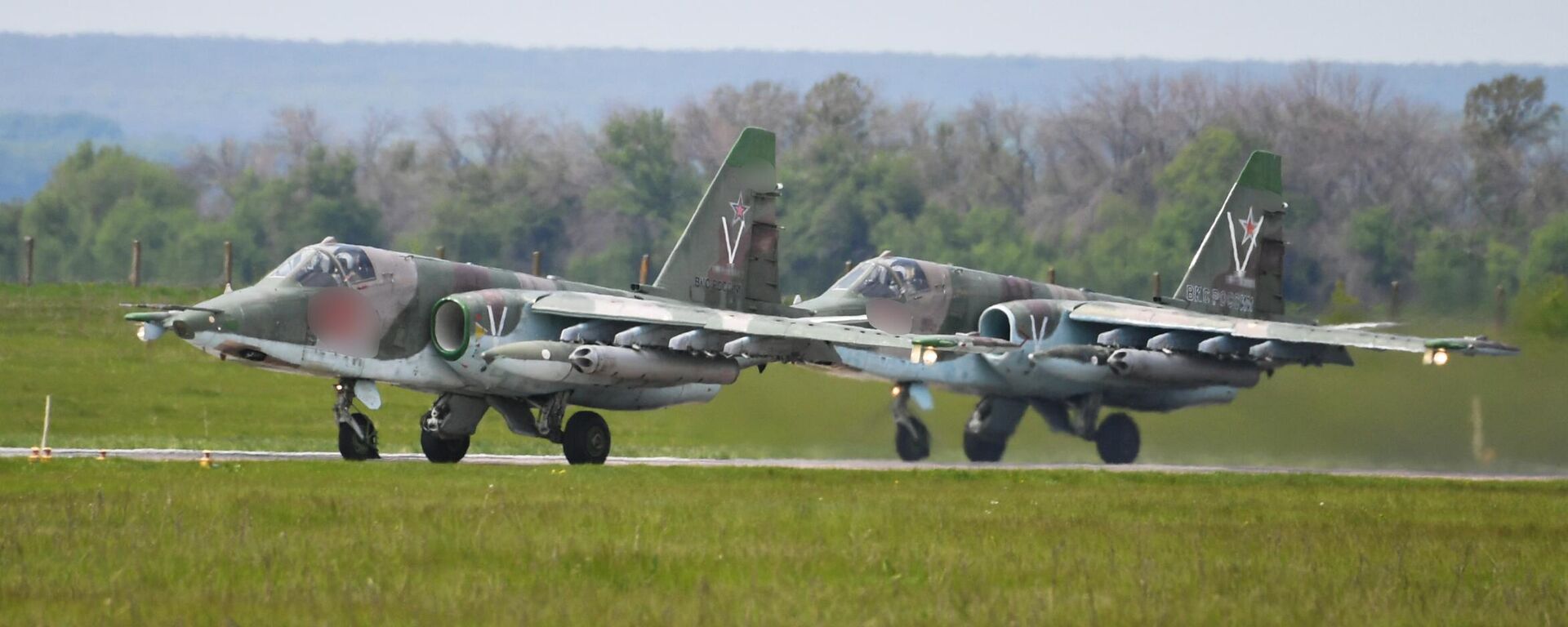 Самалёты Су-25 Грач, задзейнічаныя ў спецыяльнай ваеннай аперацыі, архіўнае фота - Sputnik Беларусь, 1920, 01.07.2024