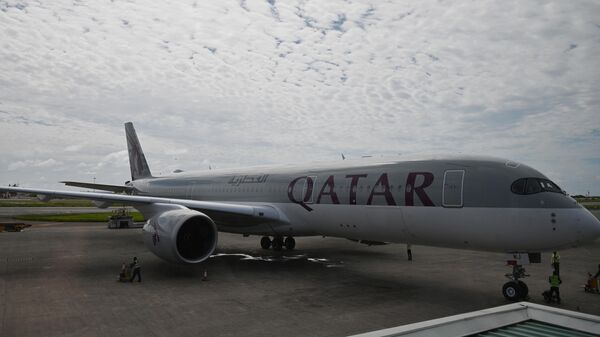 Самолет авиакомпании Qatar Airways, архивное фото - Sputnik Беларусь