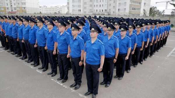 Белорусские следователи тренируются для участия в военном параде (видео) - Sputnik Беларусь