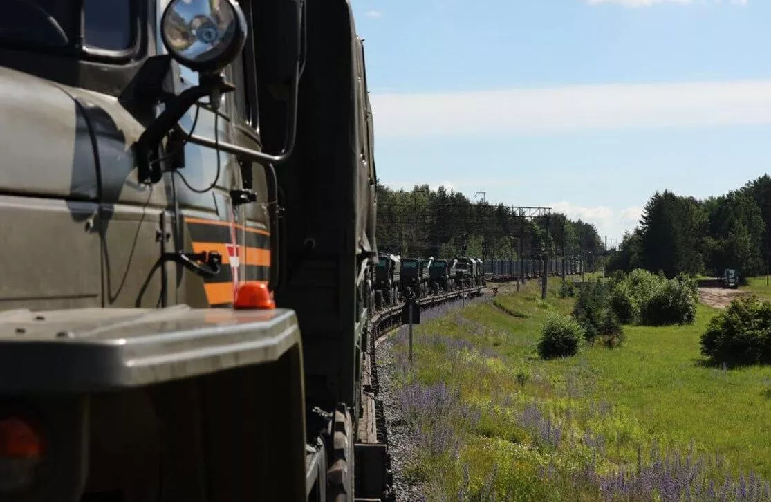 В Беларусь прибывает военная