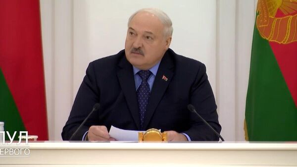 Вы думаете, он один там ворюга? Лукашенко о коррупции на БЖД – видео - Sputnik Беларусь