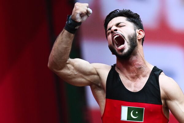 Султан Хаидер (Пакистан) в соревнованиях по тяжелой атлетике в весовой категории до 61 кг. - Sputnik Беларусь