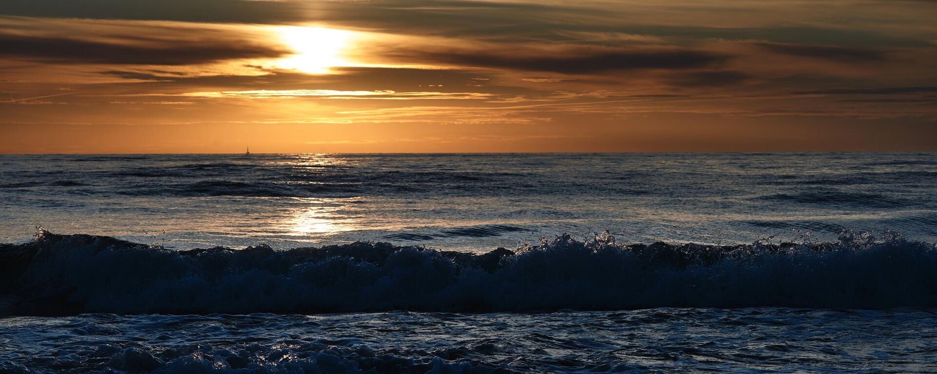 Закат над Балтийским морем - Sputnik Беларусь, 1920, 08.02.2026