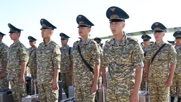 Парадный расчет Вооруженных сил Кыргызстана - Sputnik Беларусь