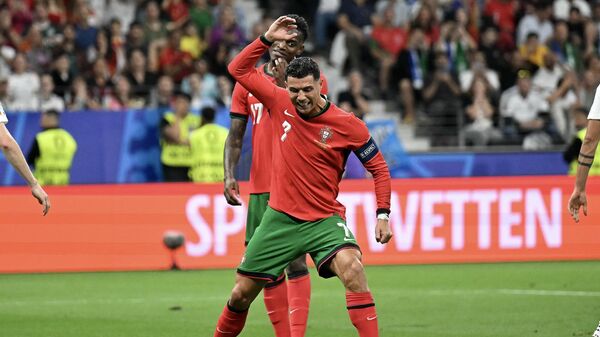 Нападающий сборной Португалии по футболу Криштиану Роналду - Sputnik Беларусь