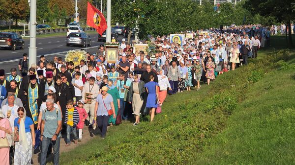 Усебеларускі хрэсны ход - Sputnik Беларусь