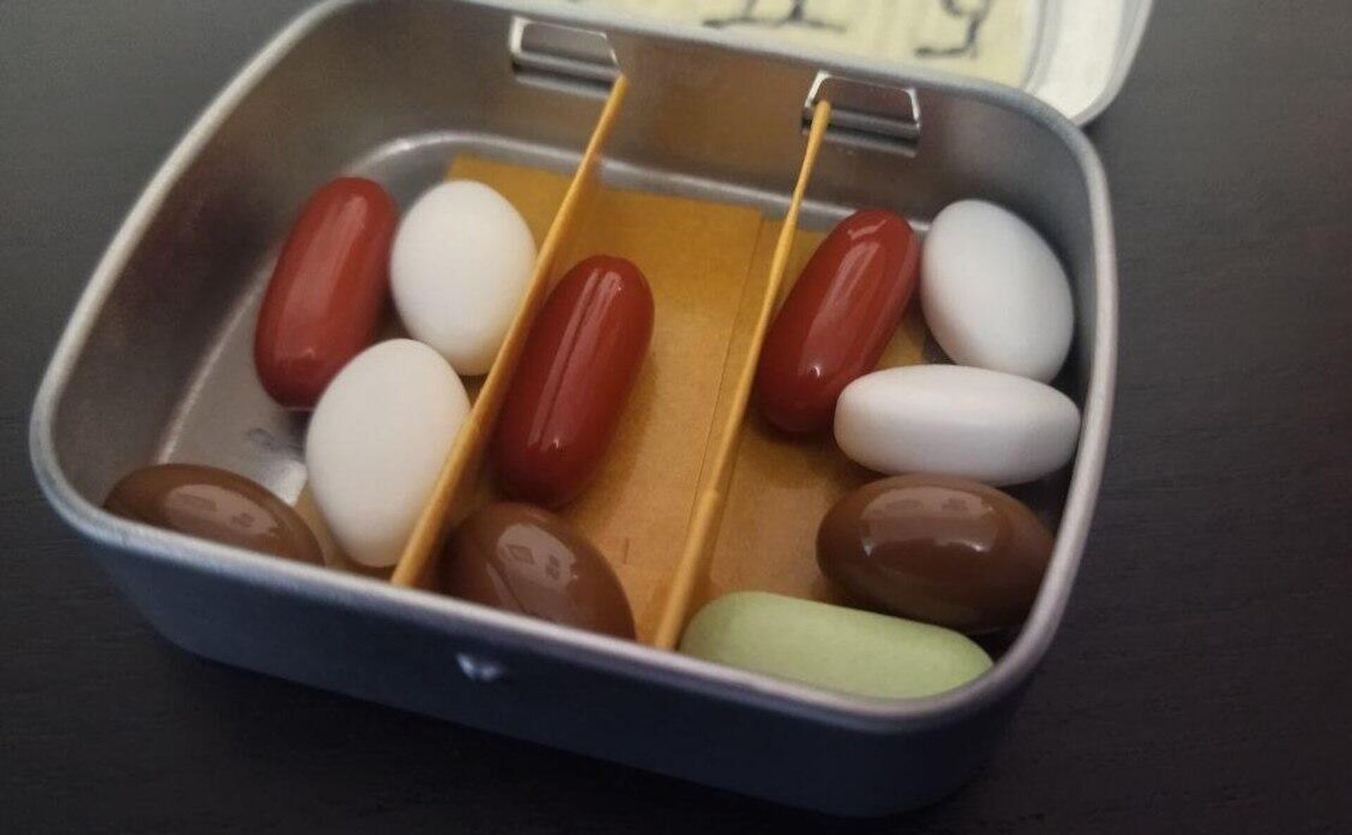 Контейнер с таблетками - Sputnik Беларусь, 1920, 16.04.2026