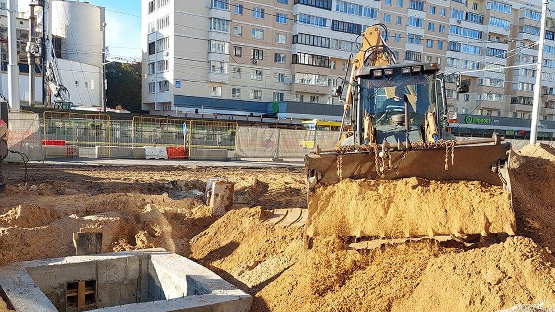 Подготовка стартового котлована для тоннелепроходческого механизированного комплекса Алеся - Sputnik Беларусь, 1920, 10.10.2024