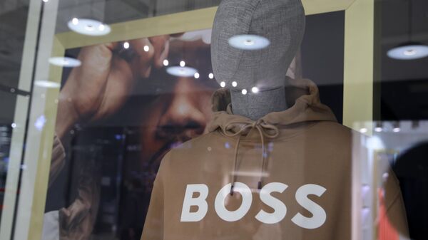 Витрина магазина Hugo Boss  - Sputnik Беларусь