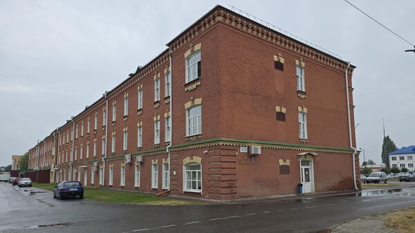 Здание, в котором находится экспозиция Концлагерь Береза-Картузская - Sputnik Беларусь