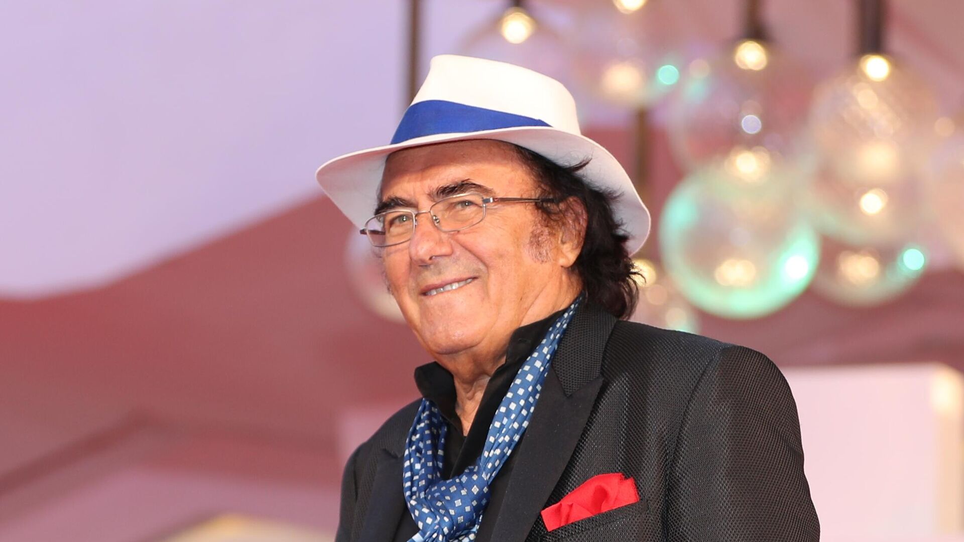 Итальянский певец и автор песен, актер и винодел Аль Бано - Sputnik Беларусь, 1920, 11.11.2024