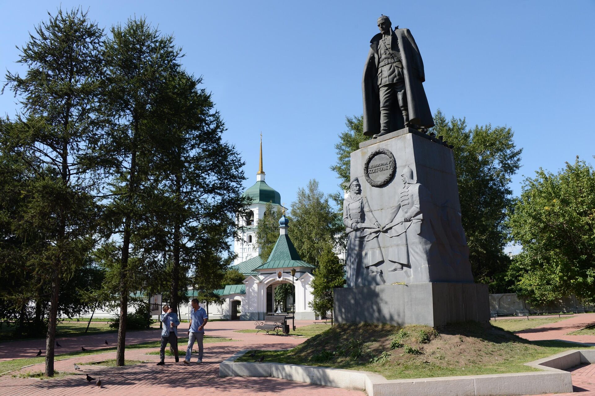 Памятник Александру Колчаку в Иркутске, установленный на месте расстрела адмирала - Sputnik Беларусь, 1920, 15.11.2024