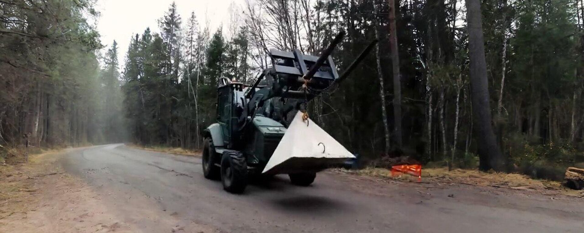 Латвия ставит зубы дракона на границе с Россией и Беларусью - Sputnik Беларусь, 1920, 18.11.2024