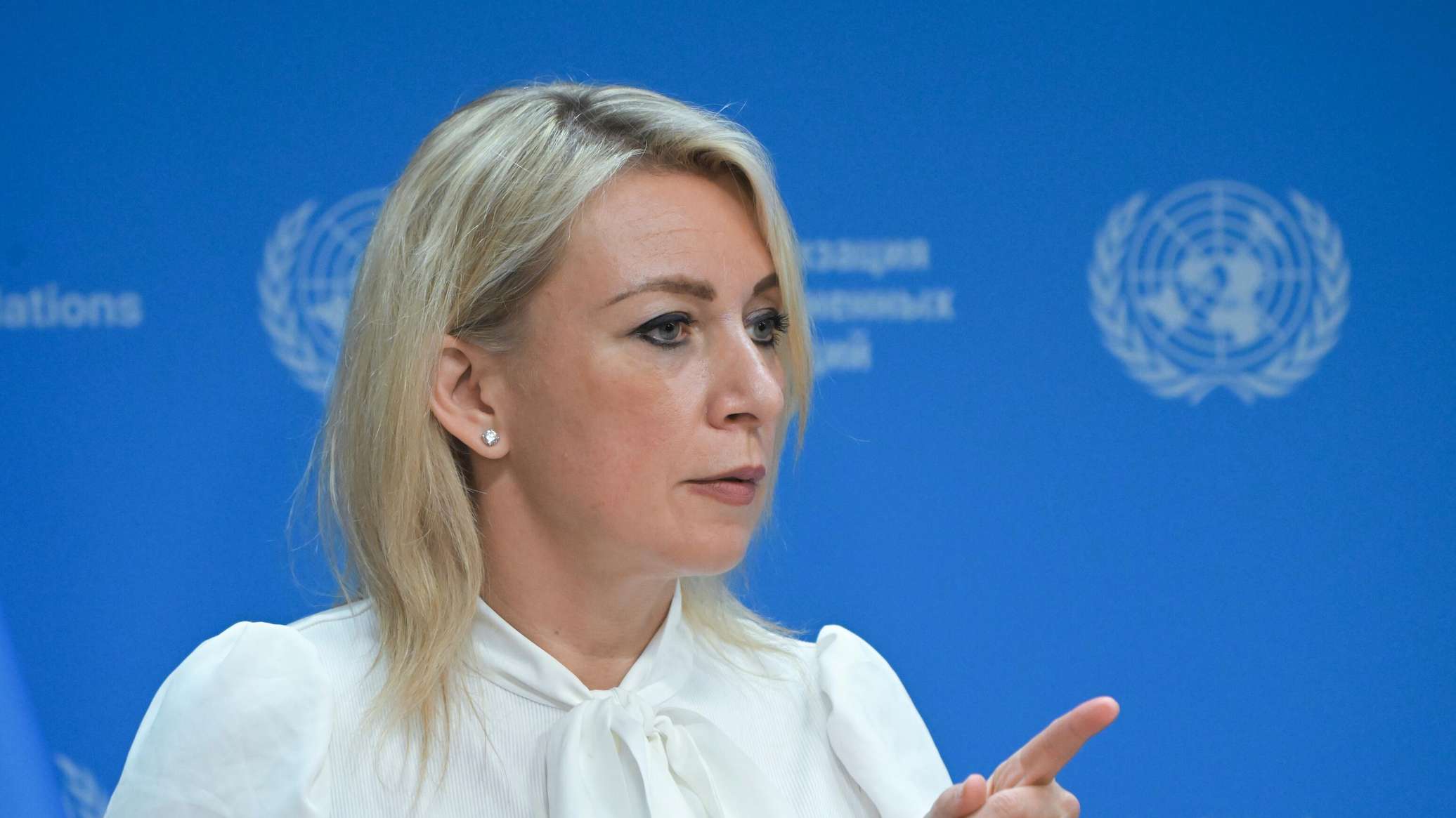 Захарова: Запад ведет зачистку медиаландшафта от неугодных мнений