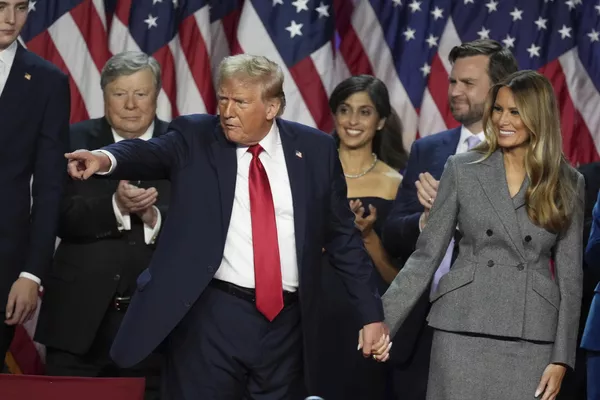   2024 : , ,    IT-