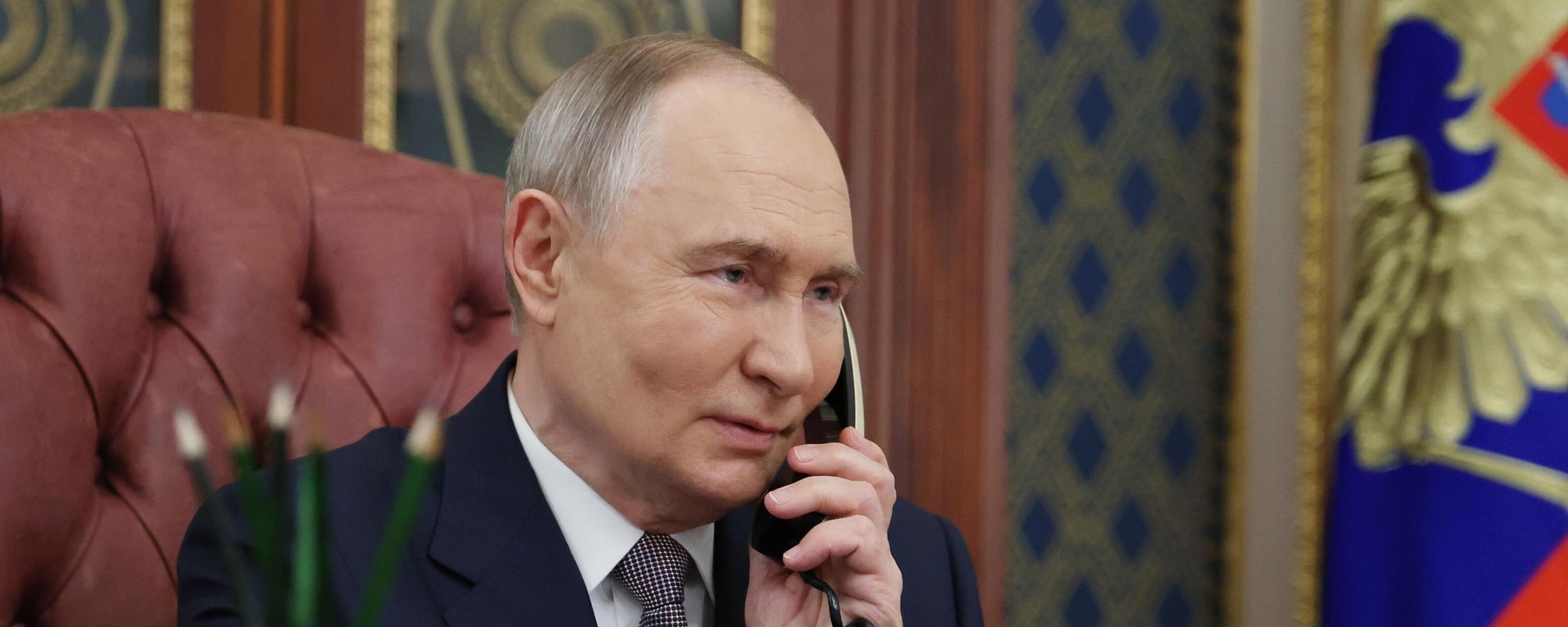 Прэзідэнт РФ Уладзімір Пуцін мае зносіны па тэлефоне - Sputnik Беларусь, 1920, 08.09.2026