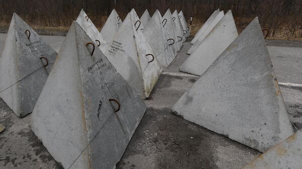 Противотанковые надолбы (зубы дракона), архивное фото - Sputnik Беларусь