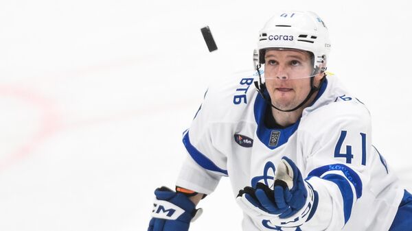 Игрок ХК Динамо Кирилл Готовец - Sputnik Беларусь