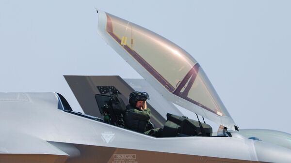 Истребитель-бомбардировщик F-35 - Sputnik Беларусь