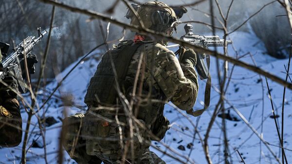 Боевая подготовка штурмовых подразделений ЦВО, участвовавших в освобождении населенного пункта Дзержинск в ДНР - Sputnik Беларусь