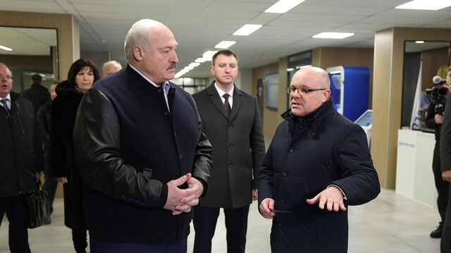 С первым днем на новой работе